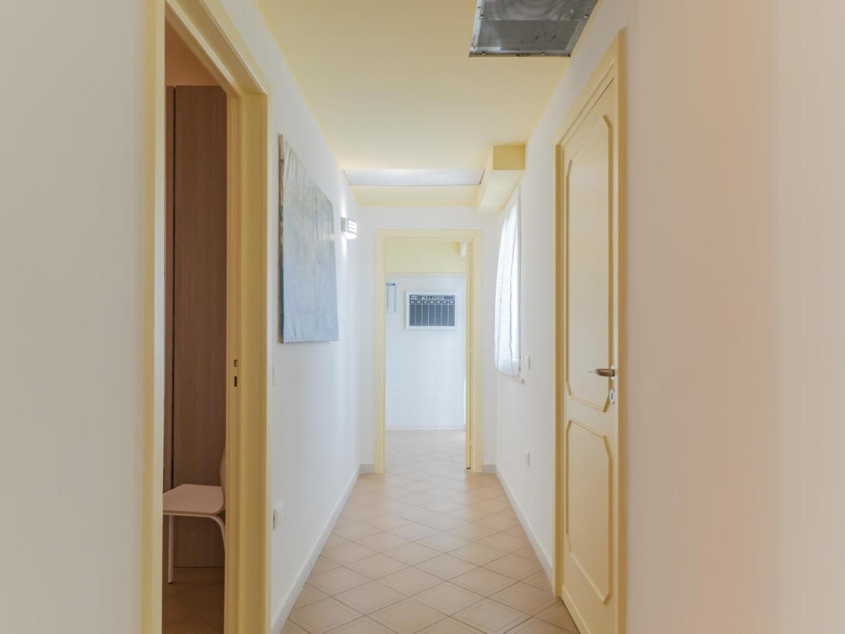 Salento 4 Stars - Blue & Yellow Squinzano Екстериор снимка