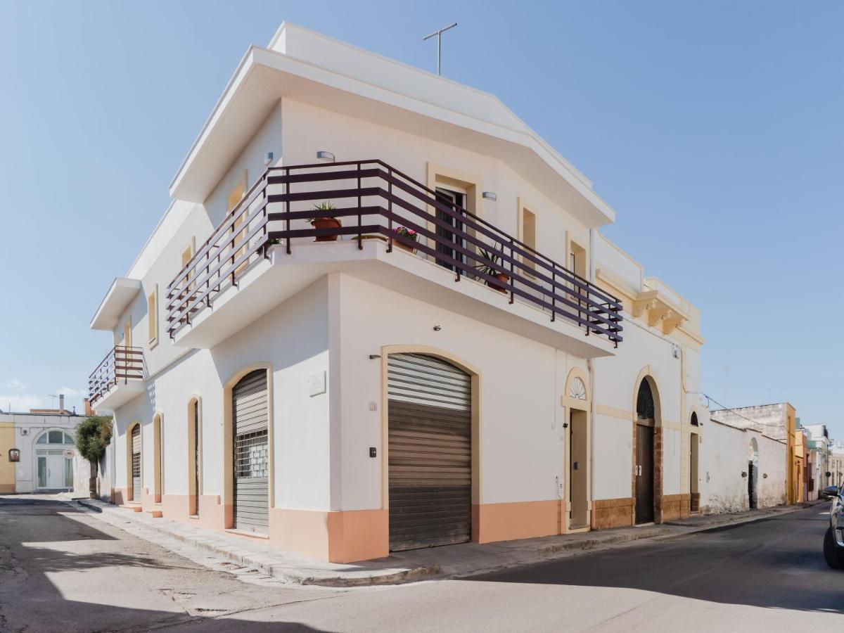 Salento 4 Stars - Blue & Yellow Squinzano Екстериор снимка